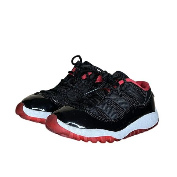***SOLD*** Nike Air Jordan 11 Retro Low "Bred" GS Sneakers Size 9C Toddler - Picture 2 of 6